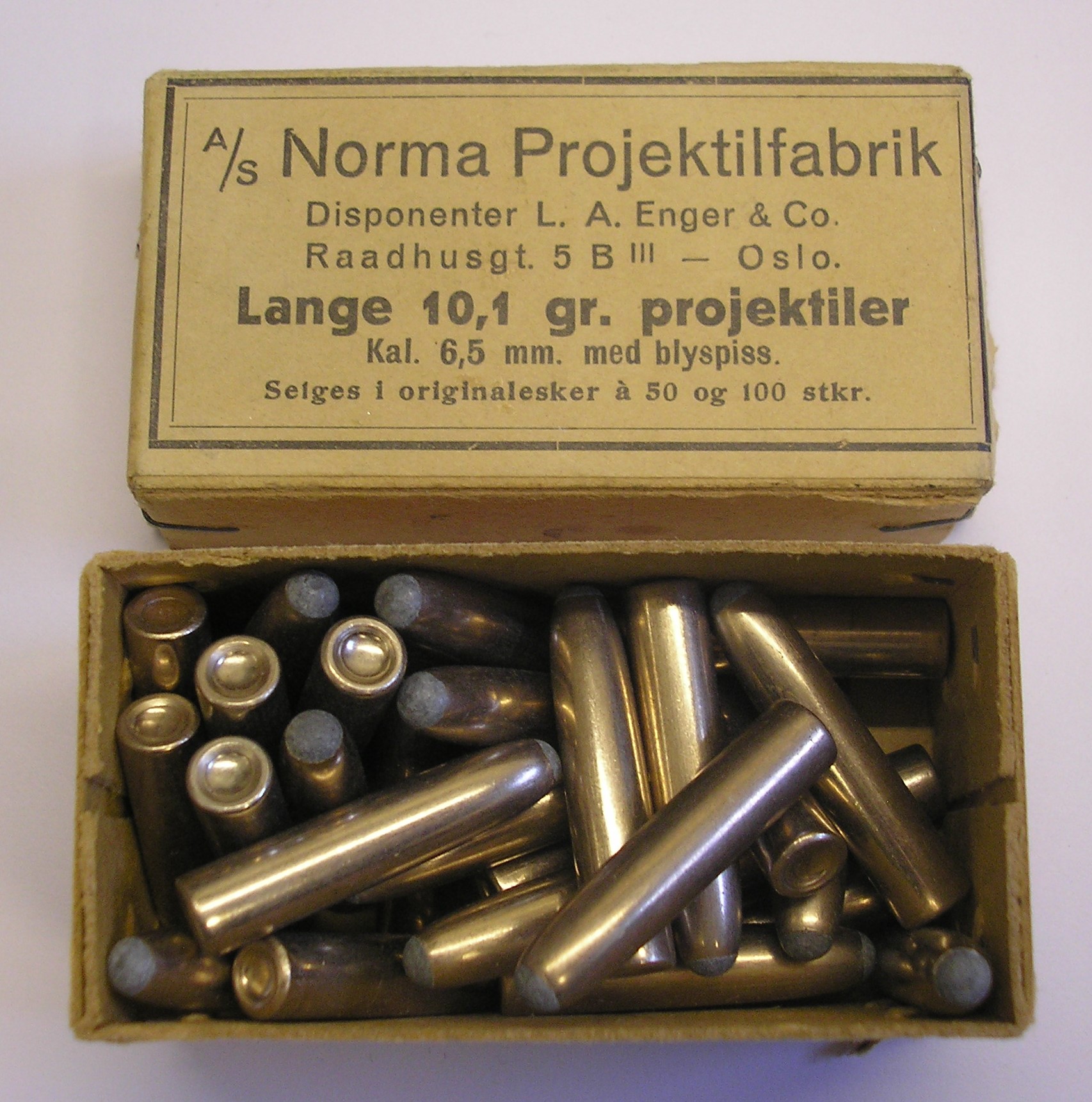 ./ammo/ladekomponenter/bilder/Ladekomponent-Kule-65x55-Norma-Blyspiss-10gram-Variant2-3.JPG