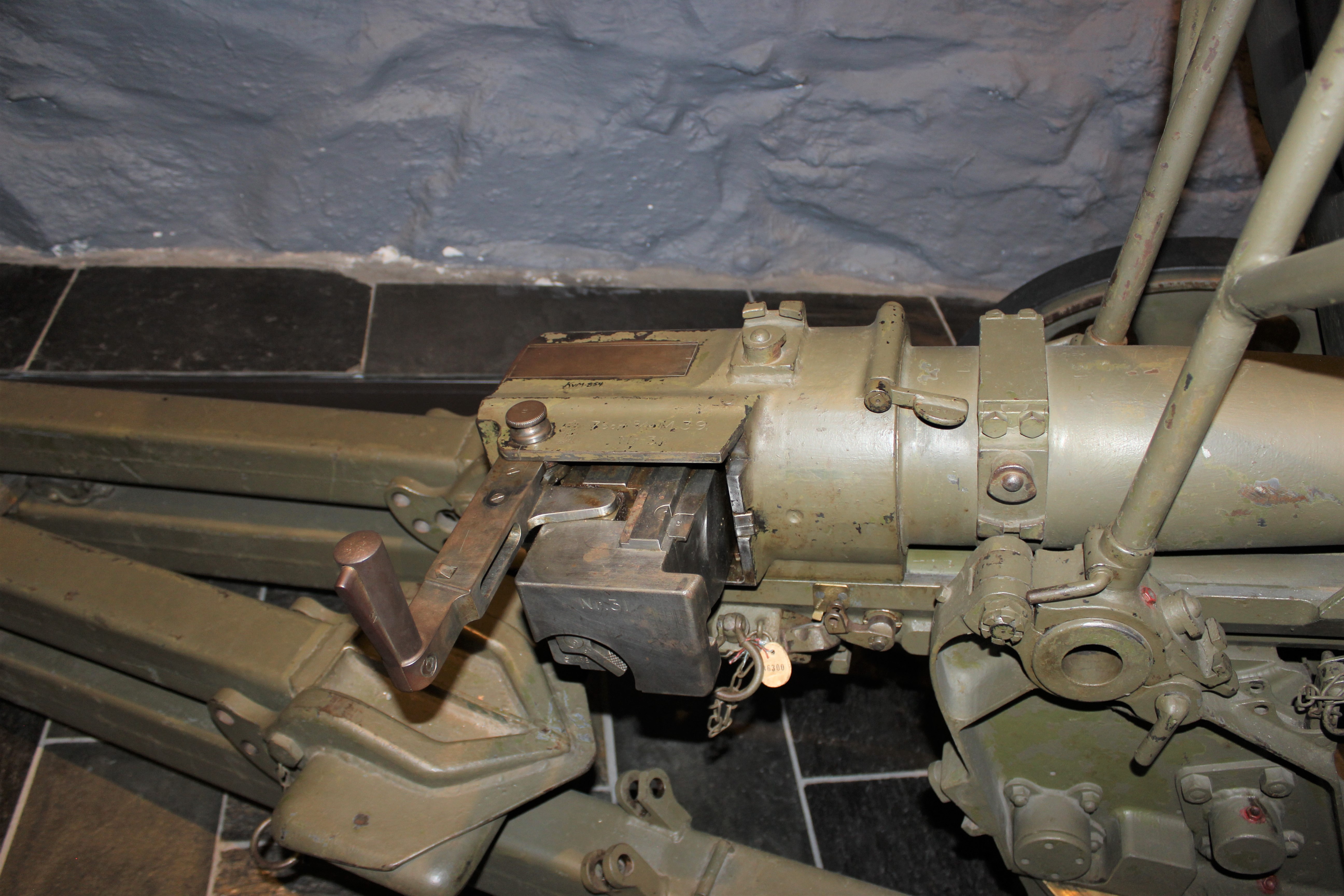 ./guns/kanon/bilder/Kanon-Kongsberg-M39-L205-31-5.JPG